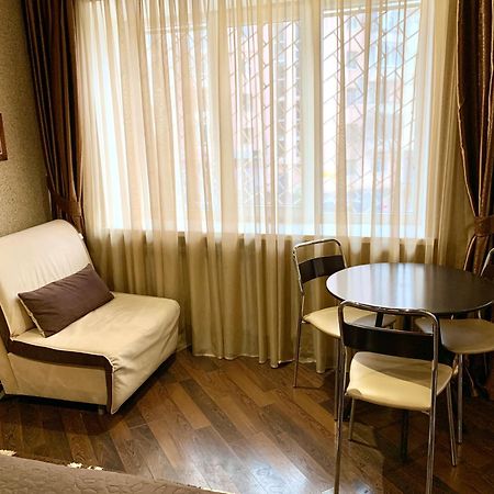 Apartment In Kharkiv , Prospect Nauki 19A Eksteriør billede